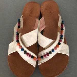 Toms Slides